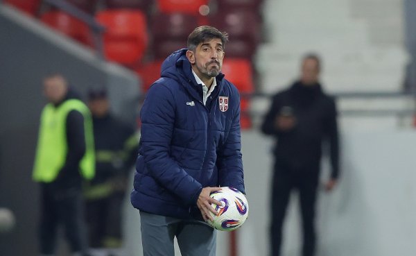 Srpski izbornik šokirao priznanjem: 'Istina je da sam ponudio ostavku'