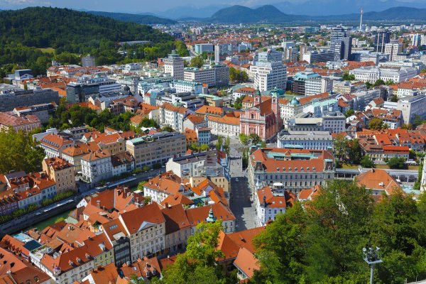 Misteriozan incident u Ljubljani: Poljski dužnosnik pao s trećeg kata, jedan detalj je čudan