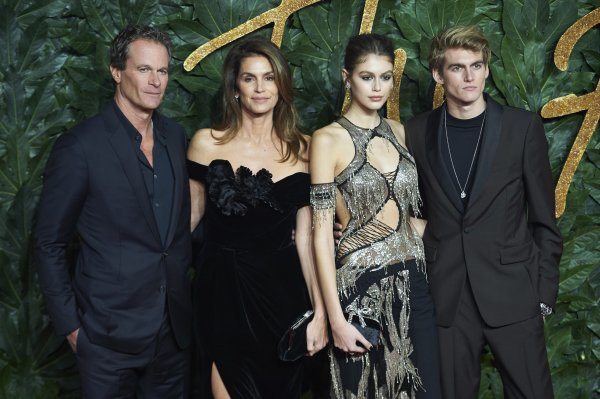Rande Gerber, Cindy Crawford, Kaia Gerber i Presley Gerber