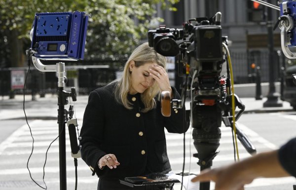 Eskalacija kakve još nije bilo: Nakon udara na CNN, čak pet TV mreža bojkotira Trumpa