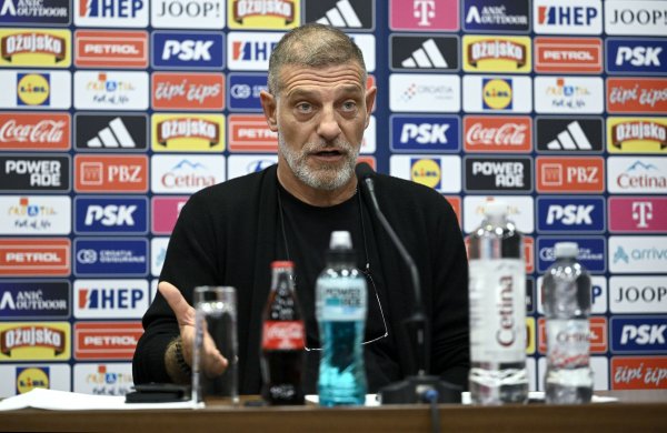 Počela nova Bilićeva era. Na prvom treningu Vatrene je podijelio u tri skupine