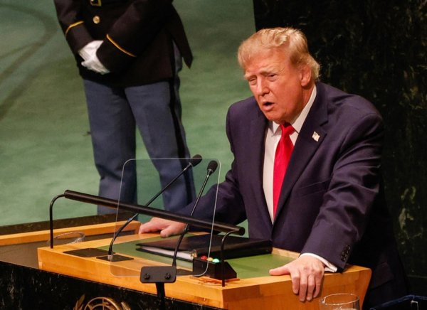 Trump žestoko napao Međunarodni kazneni sud: ‘Skupina zlobnika, odmetnička institucija'