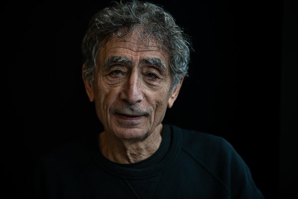 Kanadski liječnik mađarskog podrijetla desetljećima dokazuje neraskidivu povezanost potisnutih emocija i kroničnih bolesti