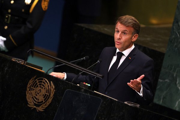 Macron usred New Yorka opleo po Trumpu: 'Ne smijemo dopustiti povratak zakonu džungle'