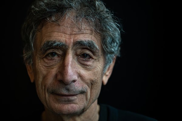 Matéova predavanja diljem svijeta okupljaju tisuće ljudi u potrazi za dubljim razumijevanjem osobnih i društvenih rana
