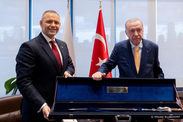 Erdogan dijelio revolvere, a sada mu se jedan predsjednik 'odužio'