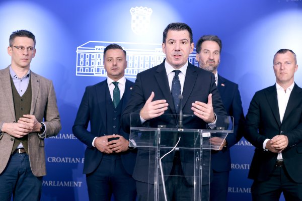 Most traži izmjenu Ustava