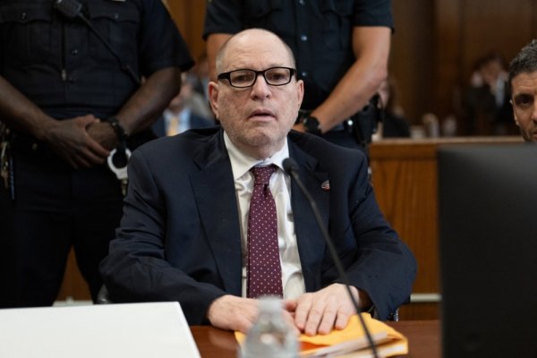 Weinstein saslušao 15-godišnju kaznu pa poručio: 'Moram ponoviti da sam nevin'