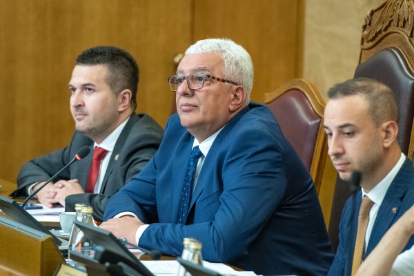Drama u parlamentu: Htjeli ga smijeniti zbog veličanja Mladića, a onda je uslijedio šok