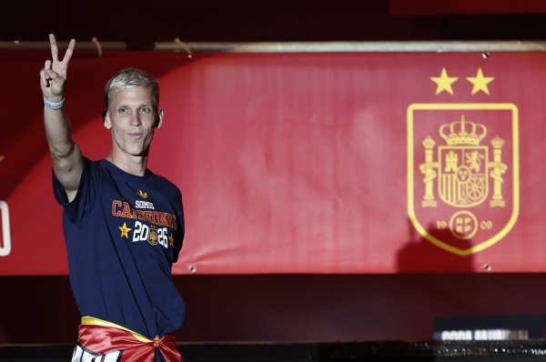 Dani Olmo o odnosu s trenerom Flickom i namjerava li napustiti Barcelonu