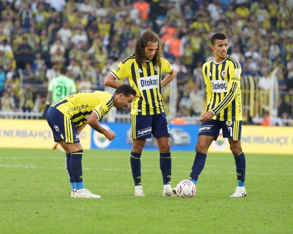 Teška kazna za Fenerbahče. Evo dokad ne smiju kupovati nove igrače