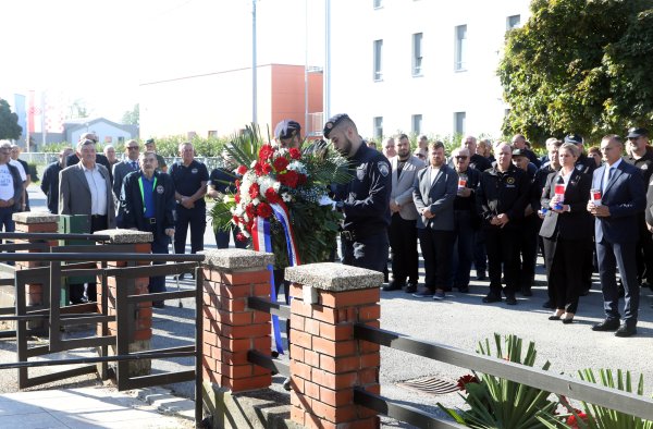 36 godina od napada u Petrinji: 'Hrvatska policija bila je među prvima na udaru'