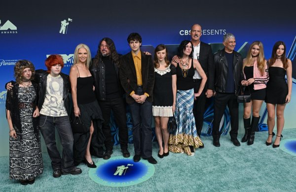 Jordyn Blum, Dave Grohl, Darbury Stenderu, Krist Novoselic, Pat Smear