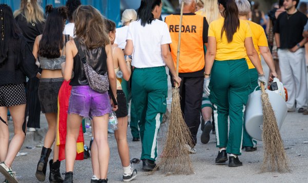 Čišćenje smeća nakon festivala Ultra u Splitu