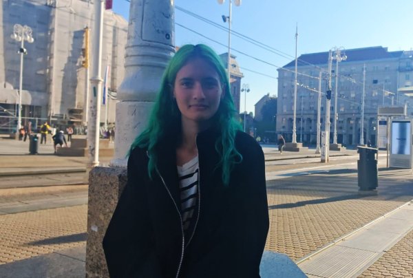 22-godišnja Valentina otvoreno nam kaže da joj je štrajk zakomplicirao obavljanje posla