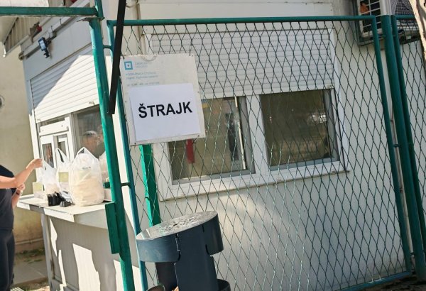 Štrajk u Čistoći - radnici uzimaju gablec