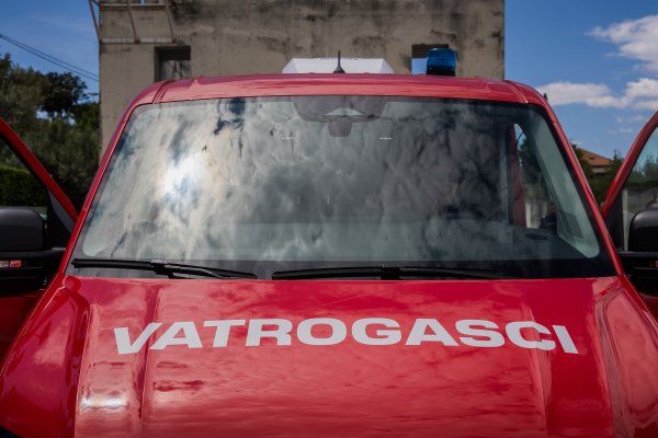 Požar kod ljetnog kina Bačvice u Splitu: Izgorjelo 20 četvornih metara