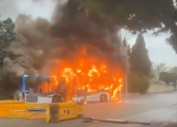 Učenici zapalili autobus u Francuskoj