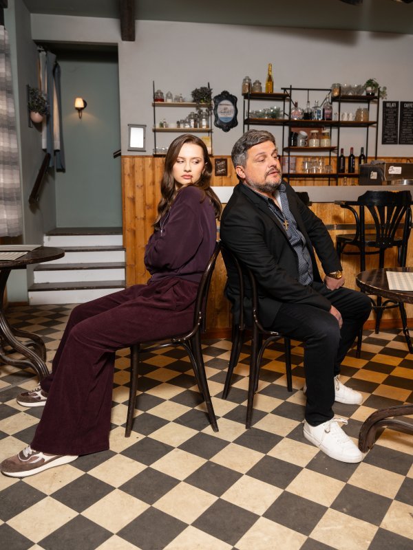 Ne želi se ograničavati samo na jedan žanr – privlače je i kazalište i film