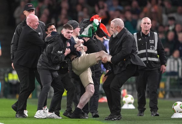 Skandal u Ligi nacija! Prekinuta utakmica u Dublinu, evo što se dogodilo