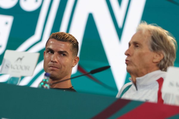 Ronaldo otišao, Portugal zabio četiri gola, a onda je Jesus dobio pitanje svih pitanja: Odgovorio je jednom riječju