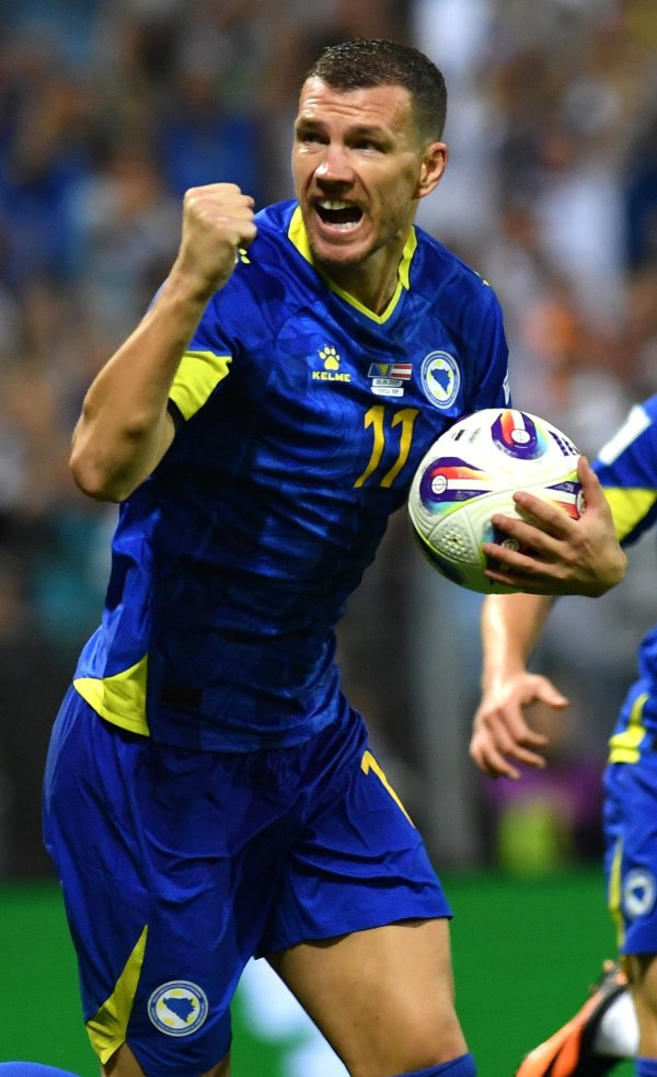 Edin Džeko se emotivnom objavom oprostio od reprezentacije BiH. Njegova poruka slama srca