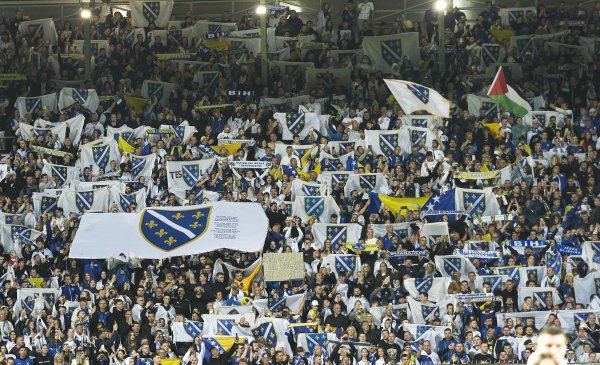 Pogledajte brutalnu poruku koju su sinoć navijači BiH uputili preminuloj ratnoj zločinki Biljani Plavšić
