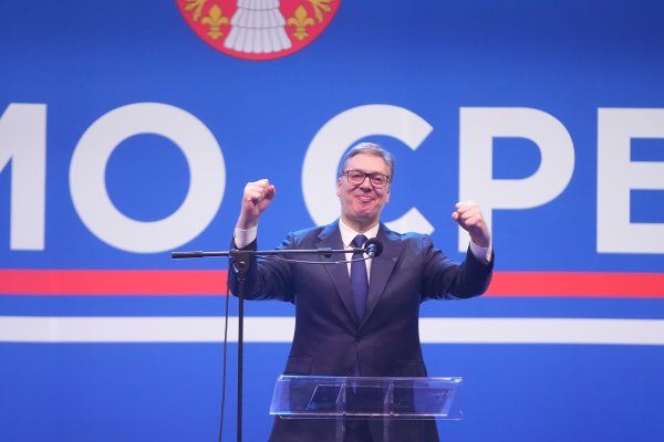 Vučić sipa obećanja kao konfete: S 31 na 12 ministara, nuklearke, 60 bolnica, a tko u školi indoktrinira djecu – otkaz