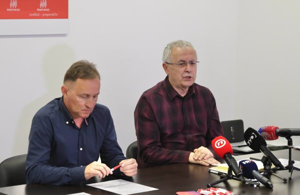 Željko Stipić, predsjednik Sindikata Preporod (desno)