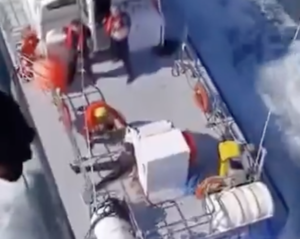 Dron pogodio brod sa žitom u Crnom Moru, oglasio se Zelenski: Rusija uporno bira teror