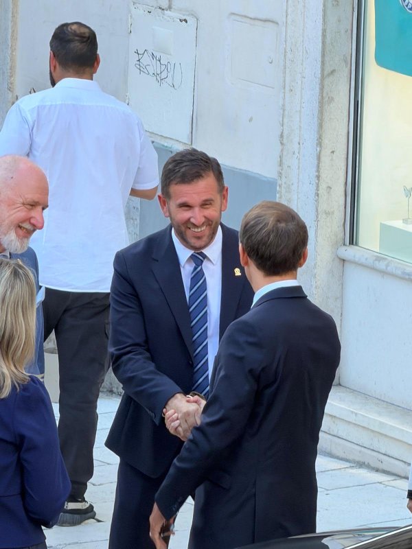 Tomislav Šuta i Emmanuel Macron