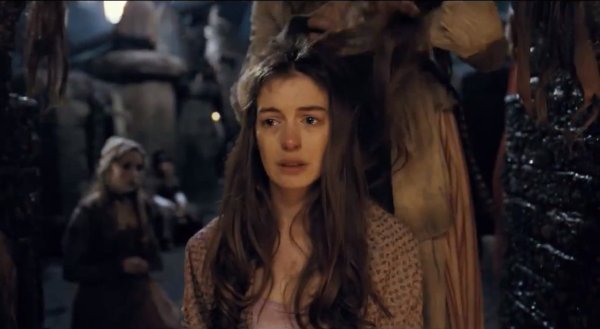 Anne Hathaway u Jadnicima