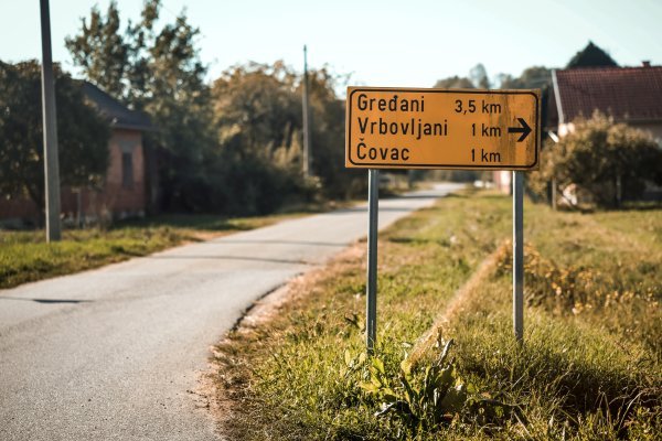 Cesta prema Vrbovljanima