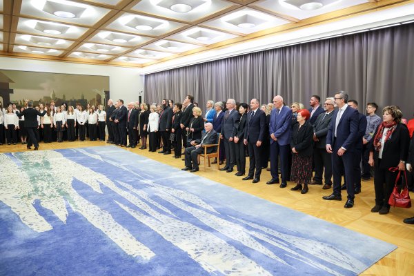 Zoran Milanović uručio odlikovanja