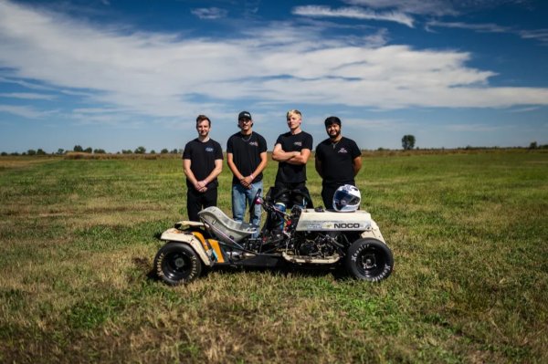 U staru kosilicu ugradili su motor Suzukija i pojurili 250 km/h: Ono što još može napraviti je nevjerojatno