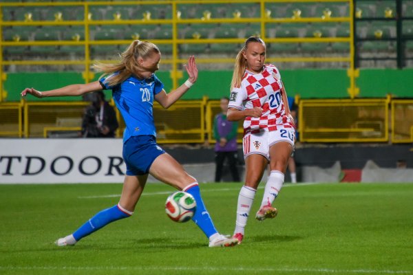 Hrvatice doživjele totalni debakl: Pogledajte težak poraz naših nogometašica od Islanđanki
