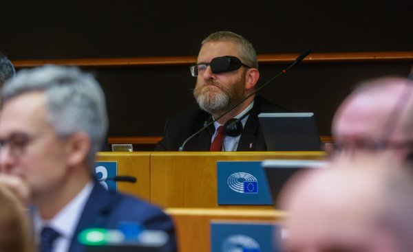 Poljski eurozastupnik: Volim miris ruskog plina! Opet će teći jer će Europa bez njega bankrotirati