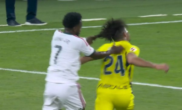 Vinicius bizarnim isključenjem razbijesnio Mourinha. Pogledajte što je Brazilac napravio