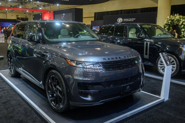 Range Rover napravio nevjerojatan propust: Zbog opasnog kvara povlači samo jedan automobil