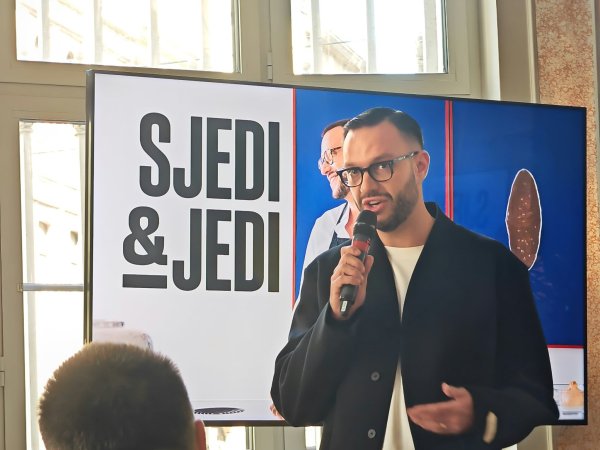 Toni Janjiš iz tportalova marketinškog tima predstavio je koncept 'Sjedi i jedi'