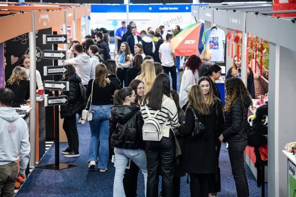 Država dodjeljuje više od 12.000 stipendija: Evo tko ima pravo na 200 eura mjesečno