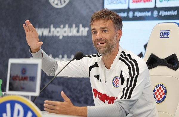 Velika vijest za Gonzala Garciju i Hajdukove navijače. Za Ajax se vraća važan igrač