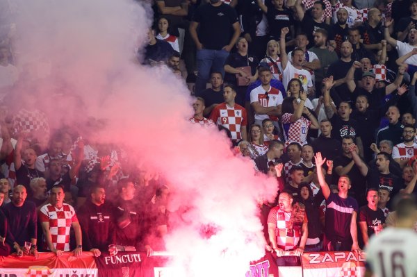 UEFA opet izrekla visoku novčanu kaznu HNS-u, ali i zatvara dio tribina