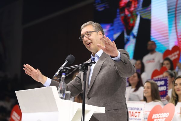 Vučić izgubio izbore, a sada odlaze i šefovi javnih televizija: Novi val ostavki u Srbiji