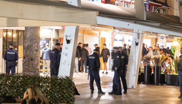 Navijače Ajaxa paze jake policijske snage