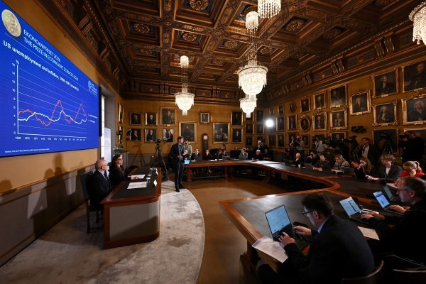 Privlačnost novokejnzijanskih modela kojima su svoj obol dala obojica novih nobelovaca lako je razumjeti