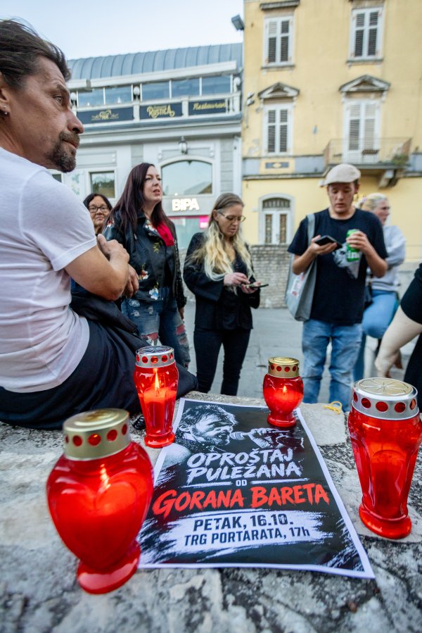 Goran Bare, oproštaj građana Pule u čast glazbenika