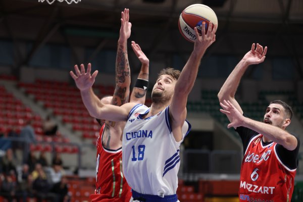 Cibona u dramatičnoj završnici imala šut za pobjedu, pa na kraju upisala treći poraz u nizu
