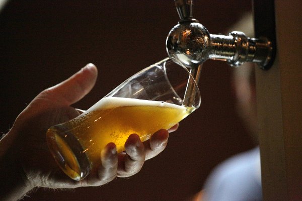 Volite popiti pivo? Liječnici upozoravaju na ono što se događa s jetrom, a da toga niste ni svjesni