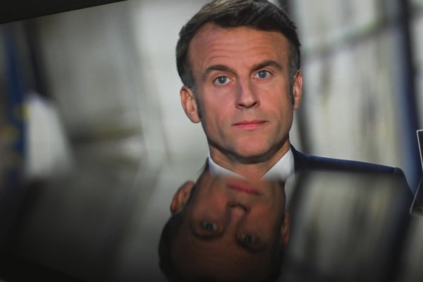 Francuska u kaosu, Macron sazvao krizni sastanak: Večeras se obraća naciji